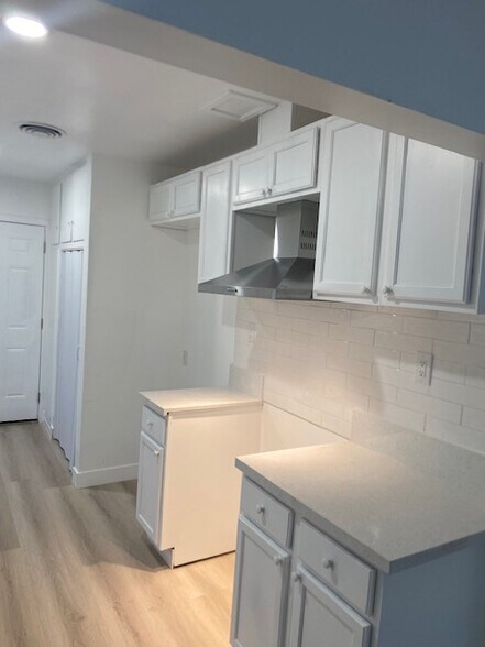 Building Photo - 1216 S 7th St