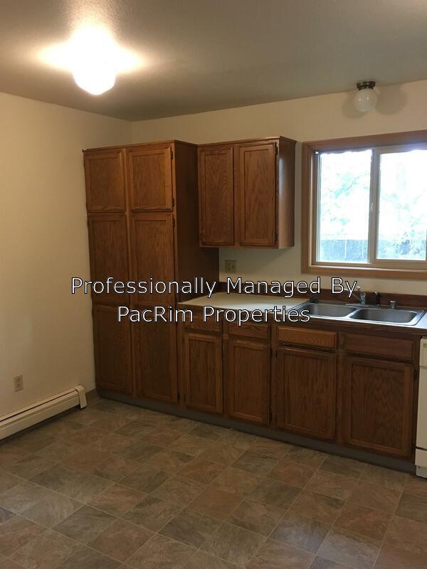 Building Photo - 1019 E 12th Ave