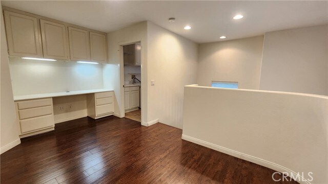 Building Photo - 1322 Jacaranda Cir