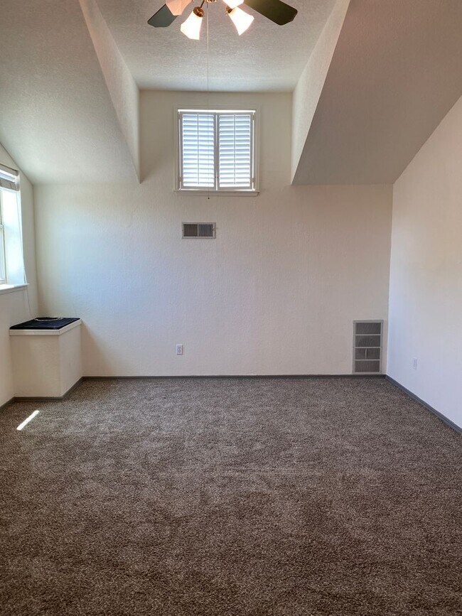 Building Photo - 4201 Colony Dr