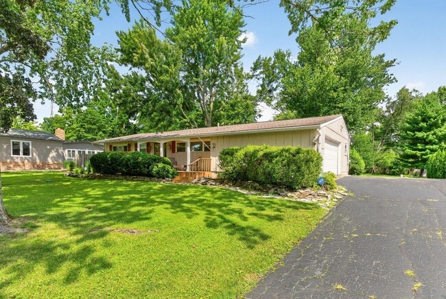 Building Photo - 3900 Schirtzinger Rd