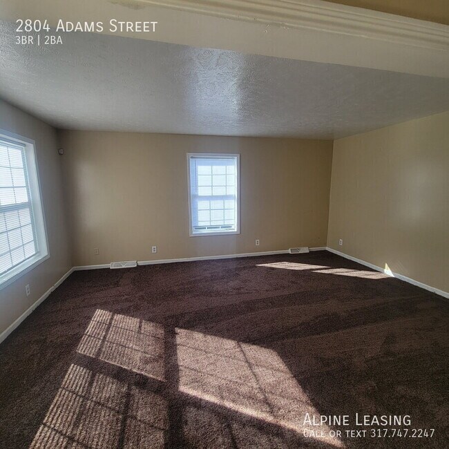 Building Photo - 2804 Adams St