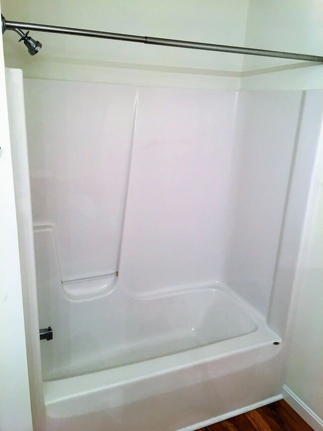 Building Photo - 75-C SL