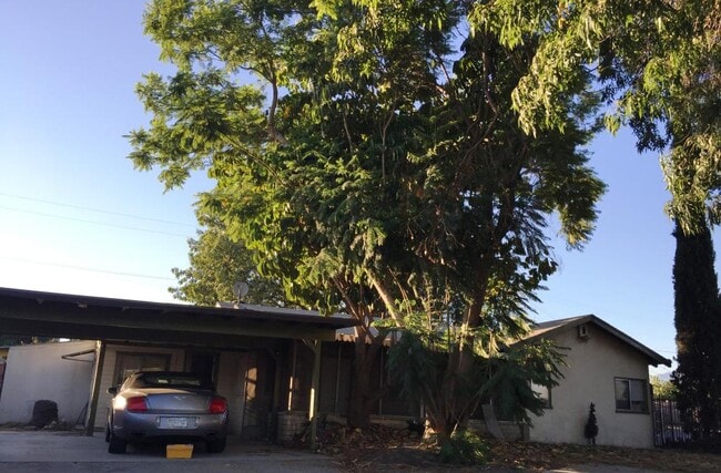 Building Photo - 2 bedroom in el monte CA 91732