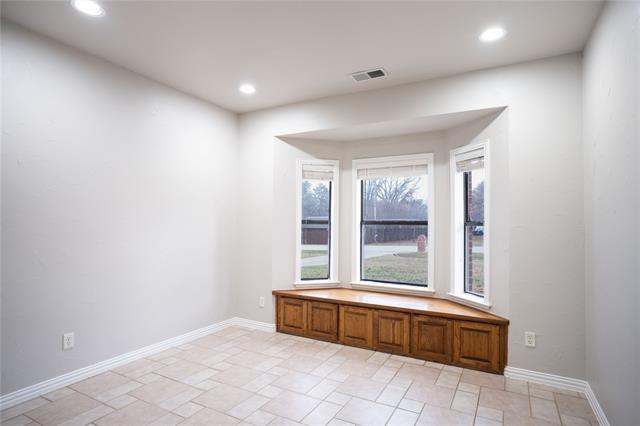 Building Photo - 250 Timberleaf Dr