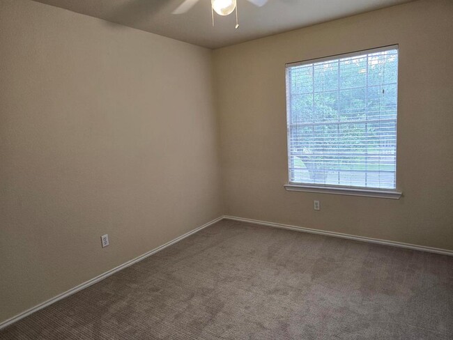 Building Photo - 3442 Flowstone Ln