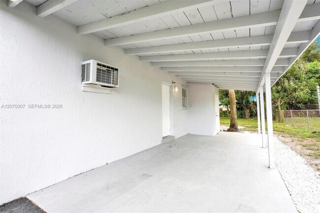 Building Photo - 551 NW 30th Terrace