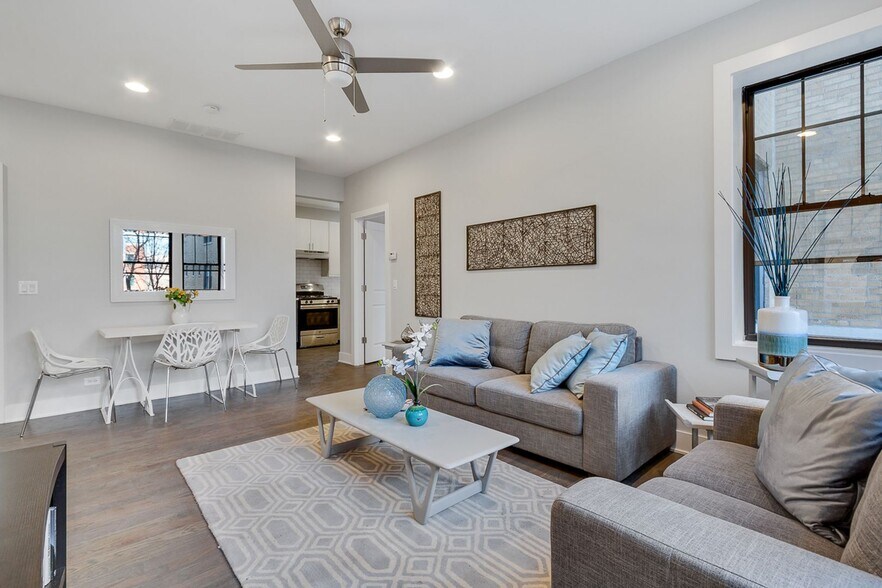 Building Photo - 2620 N Rockwell St