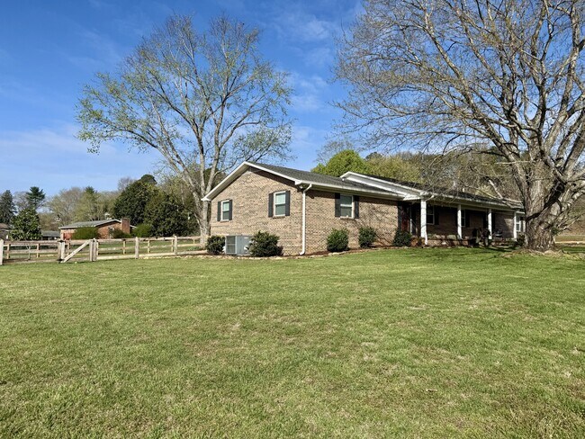 Building Photo - 4527 Terrace View Rd