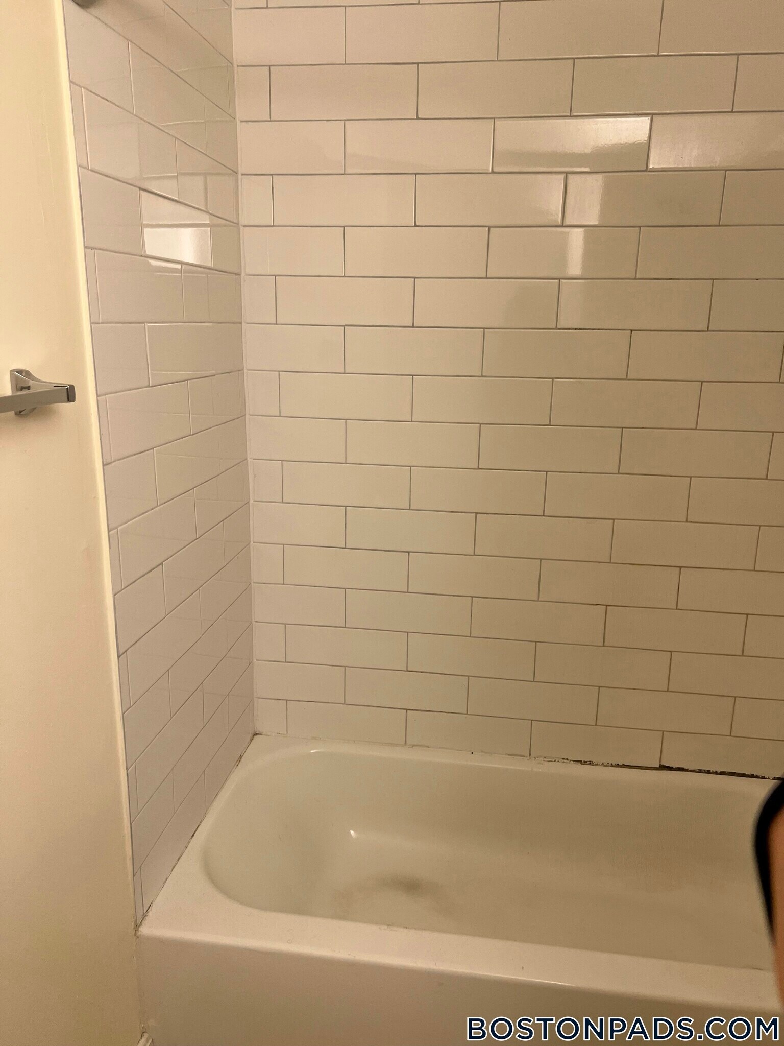 Building Photo - 357 Main St