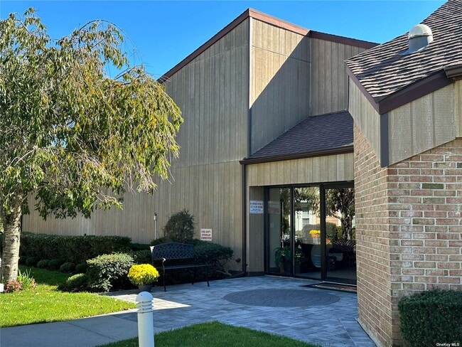 Building Photo - 36 Revere Dr