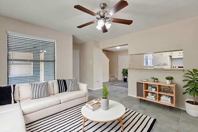 Building Photo - 2905 W Slaughter Ln