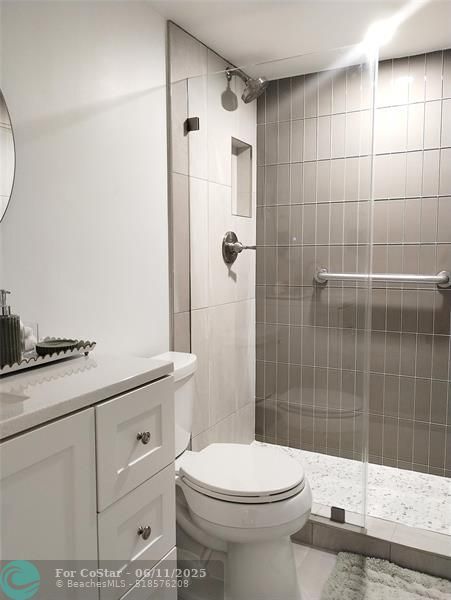 Building Photo - 3402 Bimini Ln