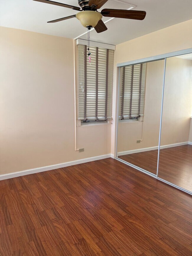Building Photo - Ocean Vista - Spacious 2 Bedroom 2 Bath 1 ...