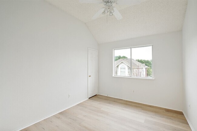 Building Photo - 6912 Sugar Maple Creek