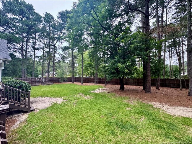 Building Photo - 200 Horseshoe Dr