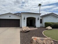 Building Photo - 5316 E Nisbet Rd