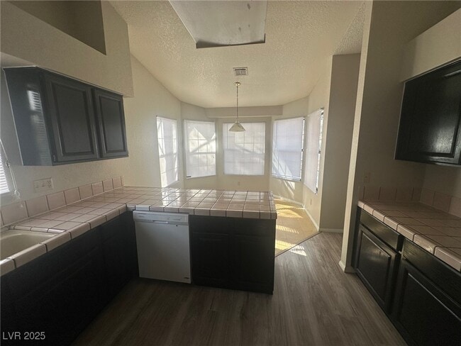 Building Photo - 5709 Palma del Sol Way