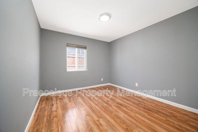 Building Photo - 311 Date St