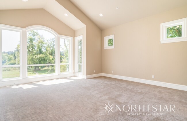 Building Photo - Executive Custom Home with River View on Acreage in West Linn