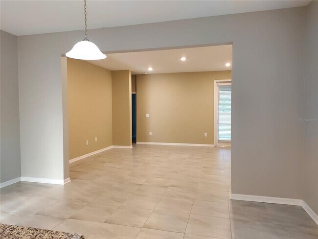 Building Photo - 4923 Rolling Greene Dr