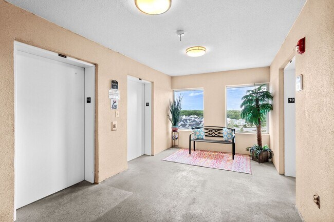 Building Photo - Spacious 3BR/3BA Coastal Retreat at Harbour Pointe – Utilities Included!