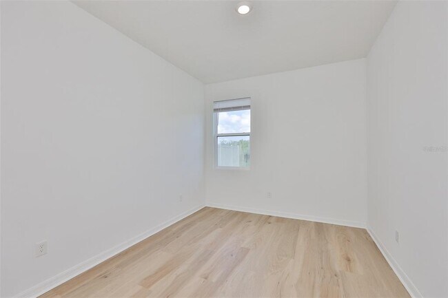 Building Photo - 10819 Charlotte Dr.