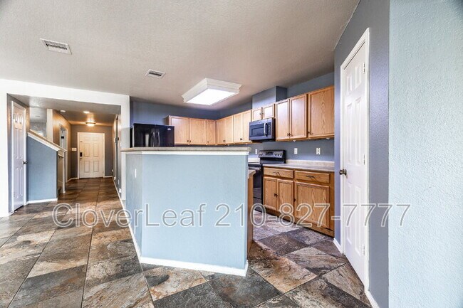 Building Photo - 10602 Terrace Plain
