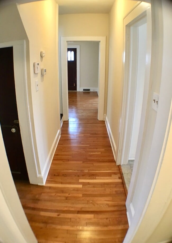 Building Photo - Coming Soon! Great 3BR/2BA brick home, wal...