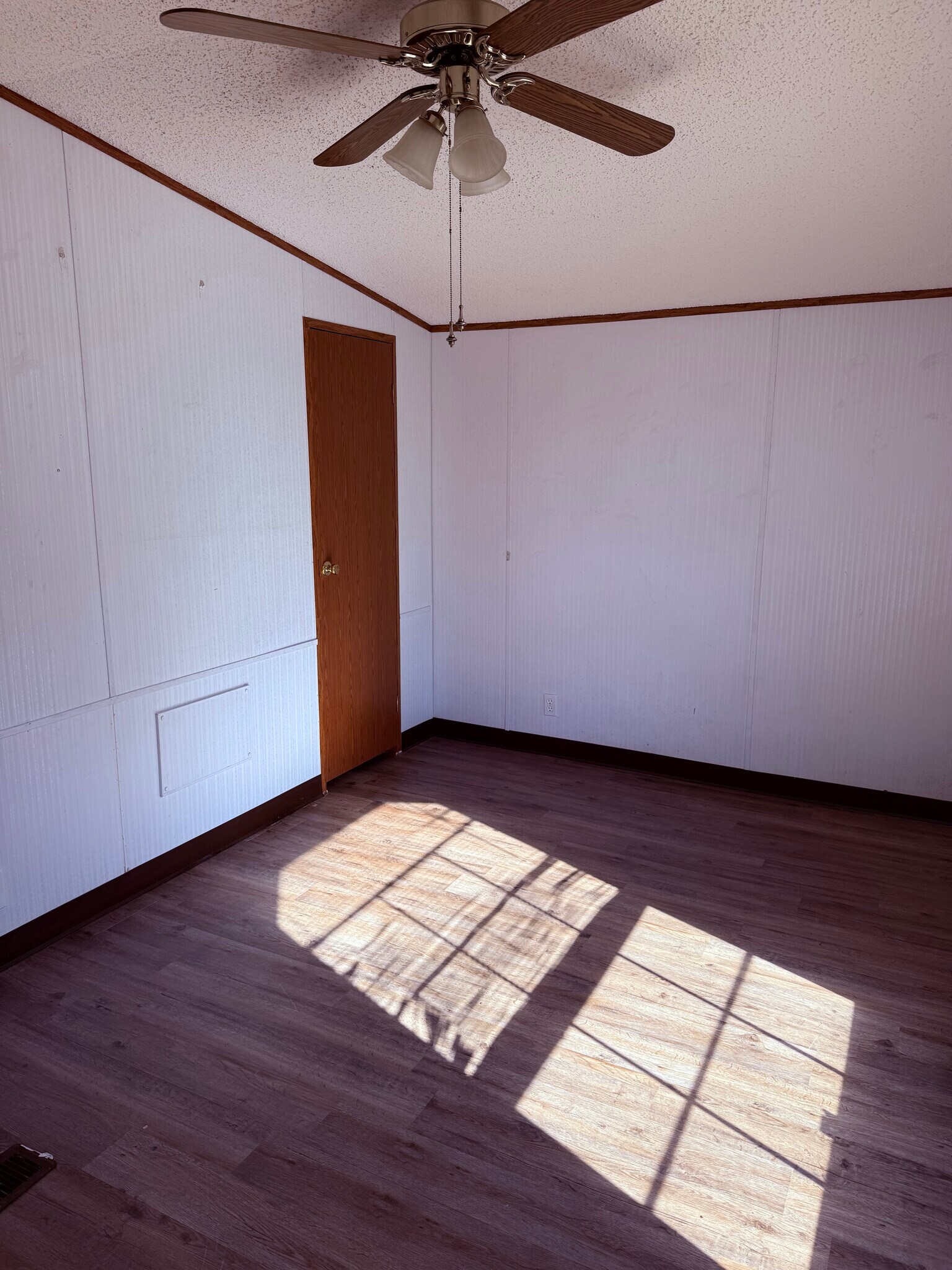 Building Photo - 2058 Krist Ln