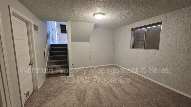 Building Photo - 6371 Galway Dr