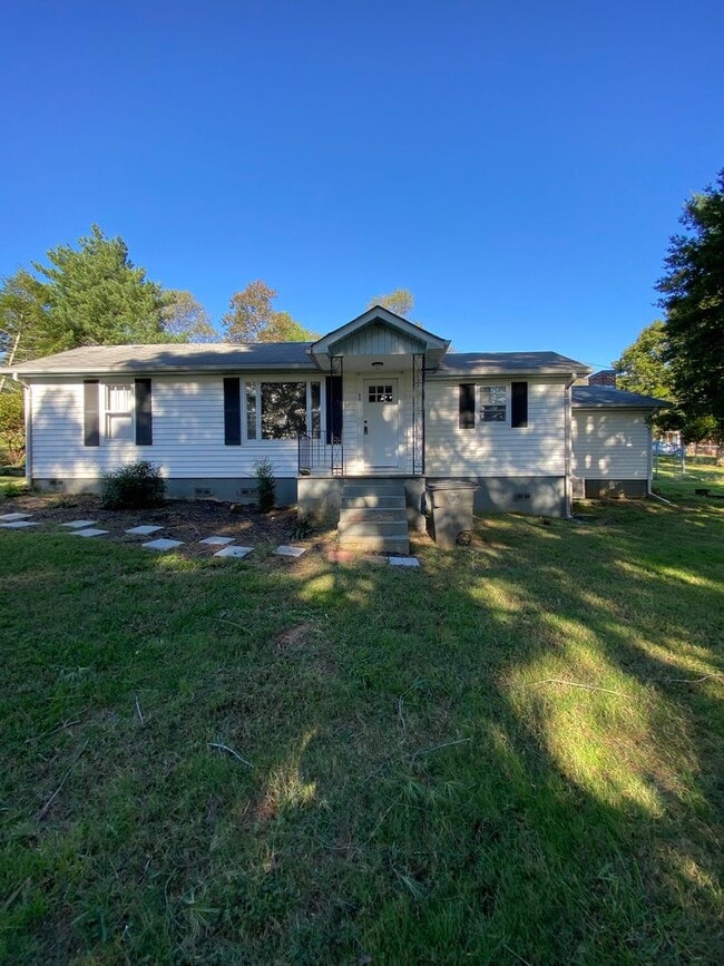 Building Photo - 1987 Joe Stephens Rd