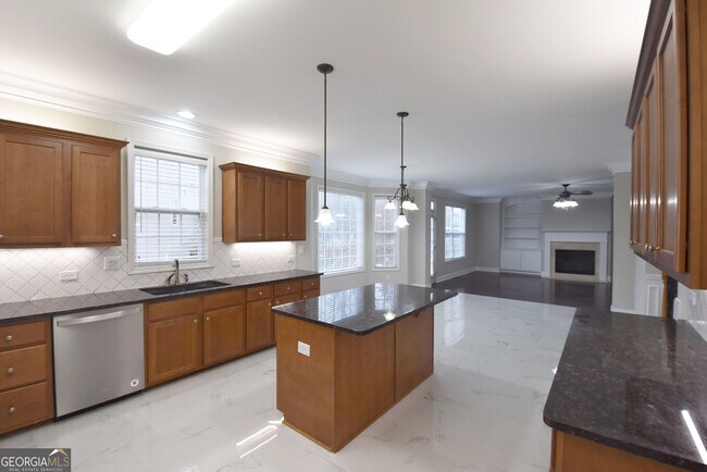 Building Photo - 125 Centennial Dr