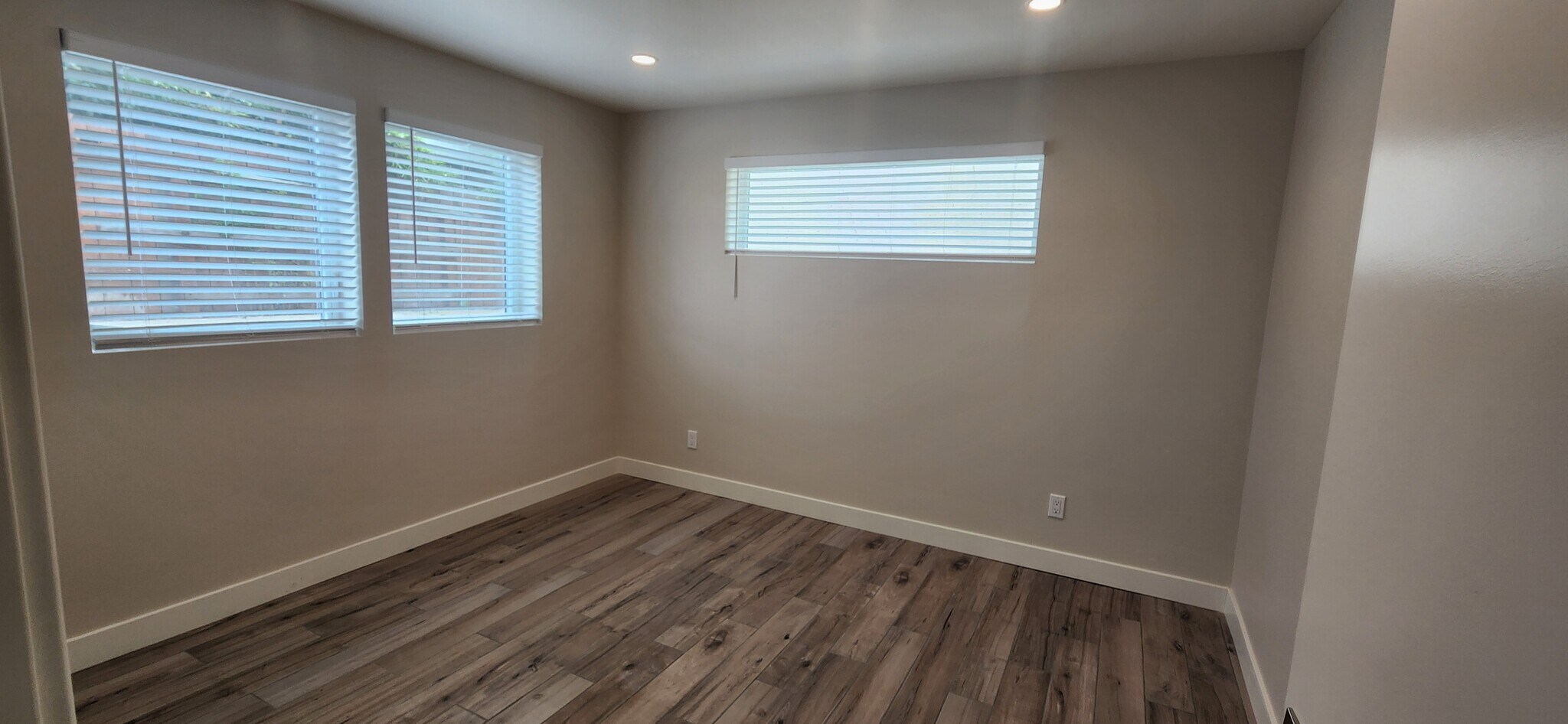 Building Photo - 3765 Artesia Blvd