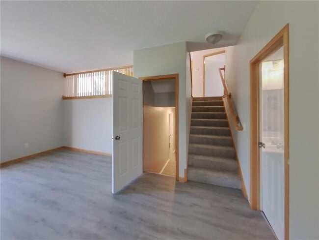 Building Photo - 2739 Zumbrota Cir NE