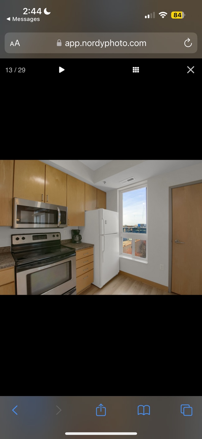 Building Photo - 2600 University Ave SE