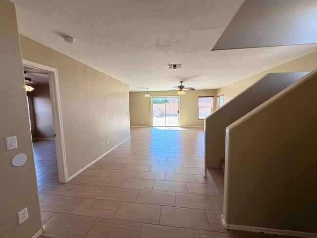 Building Photo - Updated 4x2 Buckeye Home *NO* Carpet & Downstairs Primary Bed!