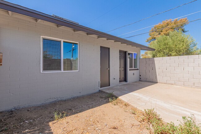 Building Photo - Newly Renovated On Broadway - Mesa!