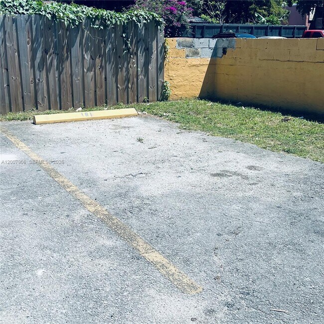 Building Photo - 1945 NW 29th St