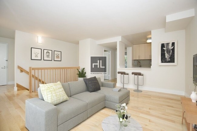 Building Photo - Jane Street