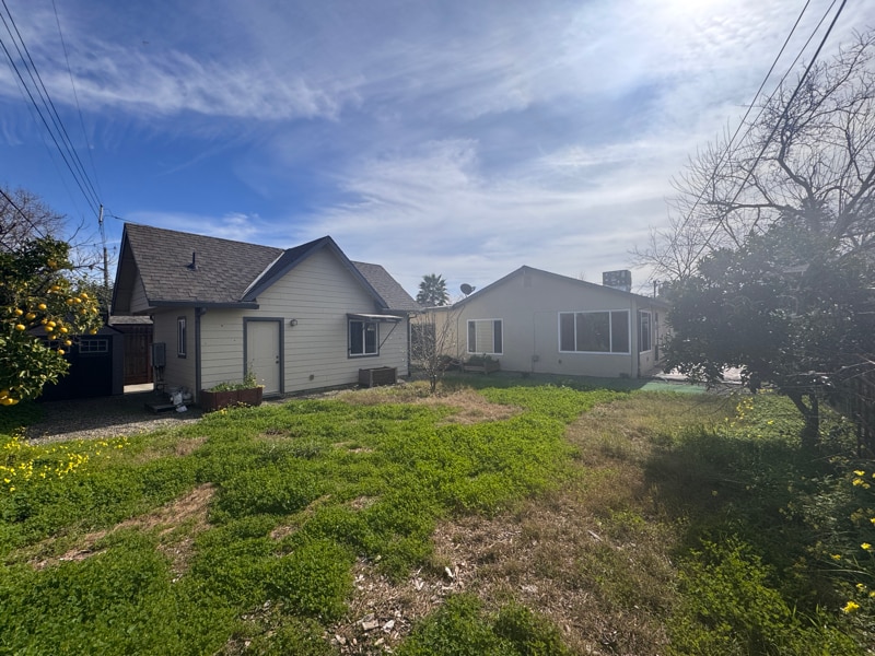 Building Photo - 2321-2321 Pamela Ln