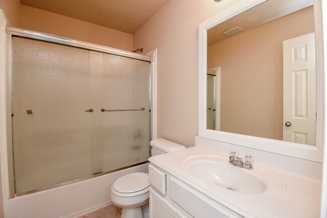 Building Photo - 9602 Siano Pines Dr