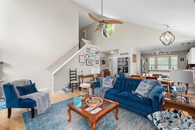 Building Photo - 510 Oaktree Crossing Ct