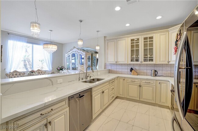 Building Photo - 9430 Laguna Niguel Dr