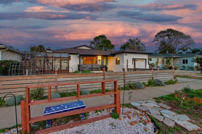 Building Photo - 1418 Marshall St