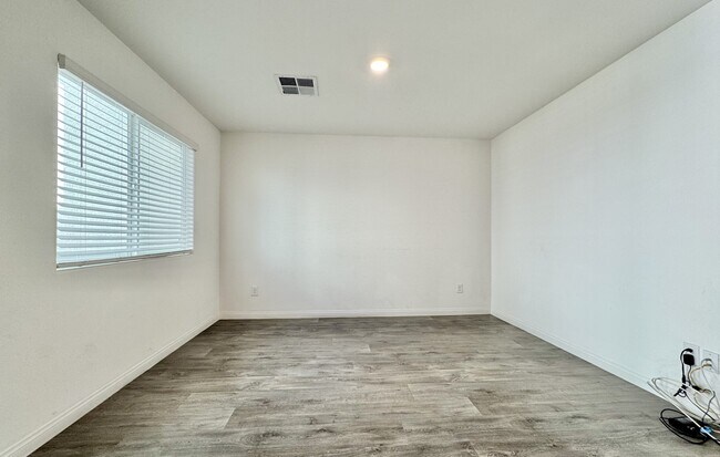Building Photo - 12349 Radiant Sunrise Rd