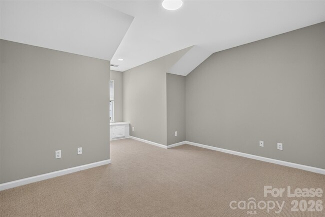 Building Photo - 9020 Roseton Ln