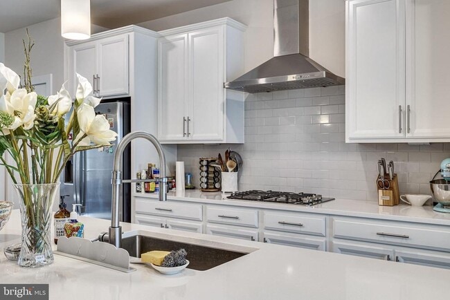 Building Photo - 2335 Water Promenade Ave