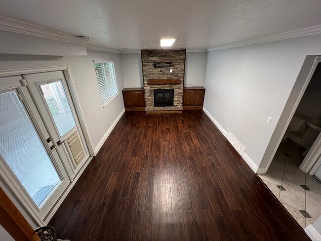 Living Room - 5577 S Walden Glen Dr