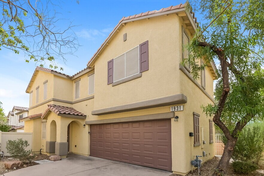 Primary Photo - 1931 Sundown Canyon Dr